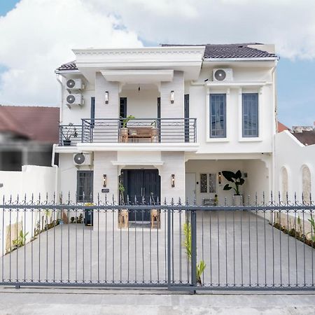 Siji Plemburan Vacation Home Kejayan Exterior photo